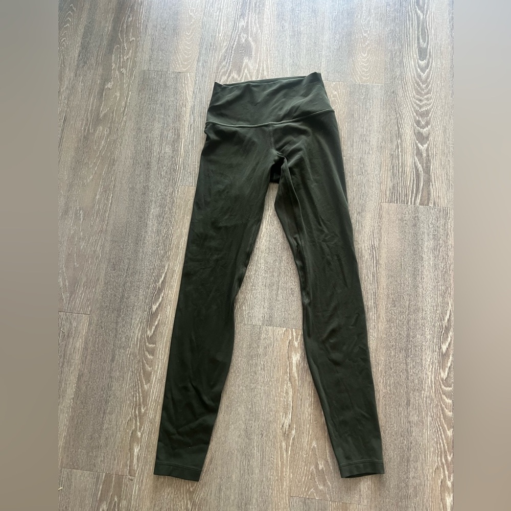 Lululemon Olive Green Activewear Pants Leggings – Size 4 – Excellent Condition